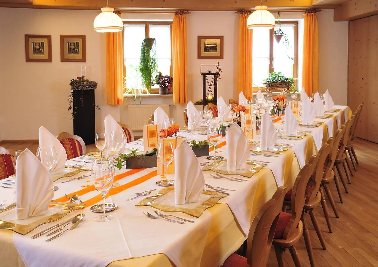 Landhotel Gruener Baum Westendorf  Hotel Westendorf (Ostallgau)